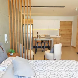 Charming Carolina Coliving Ecuador Quito